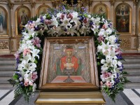 Молебен перед чудотворной иконой Божией Матери «Неупиваемая Чаша»