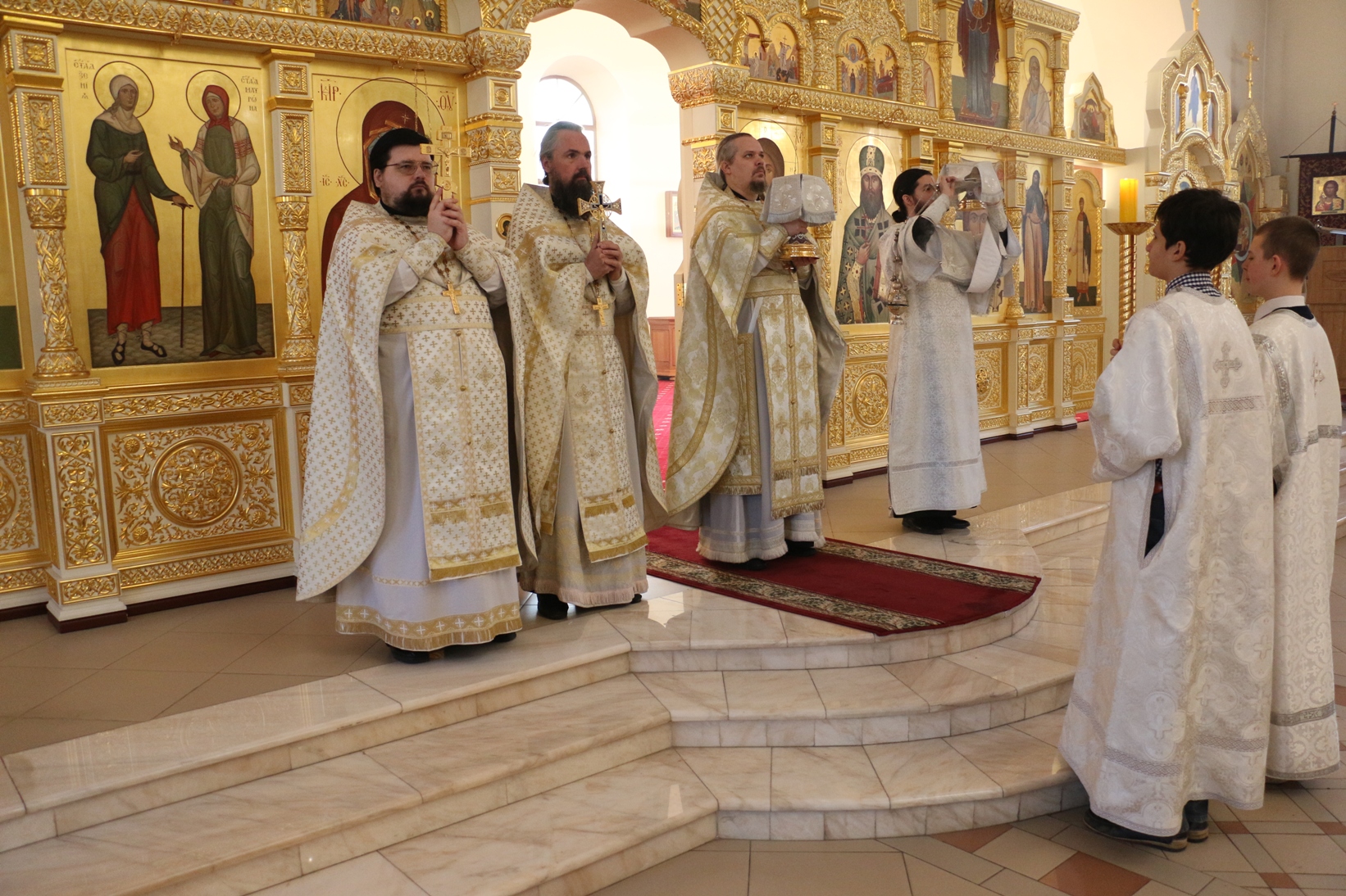 Неделя 32-я по Пятидесятнице, пред Богоявлением, и праздник Обрезания Господня, а также день памяти святителя Василия Великого