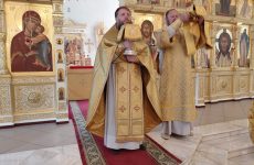 Неделя 16-я по Пятидесятнице,пред Воздвижением. Предпразднство Рождества Пресвятой Богородицы, память мученика Созонта